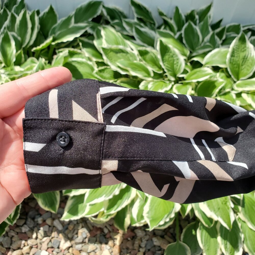 Calvin Klein Geometric Pattern Button Down Tab Sl… - image 6